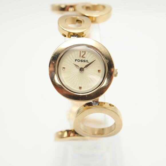 Fossil Gold Tone 25mm Textured Dial Watch Circle Link Bracelet with New Battery - Picture 5 of 14